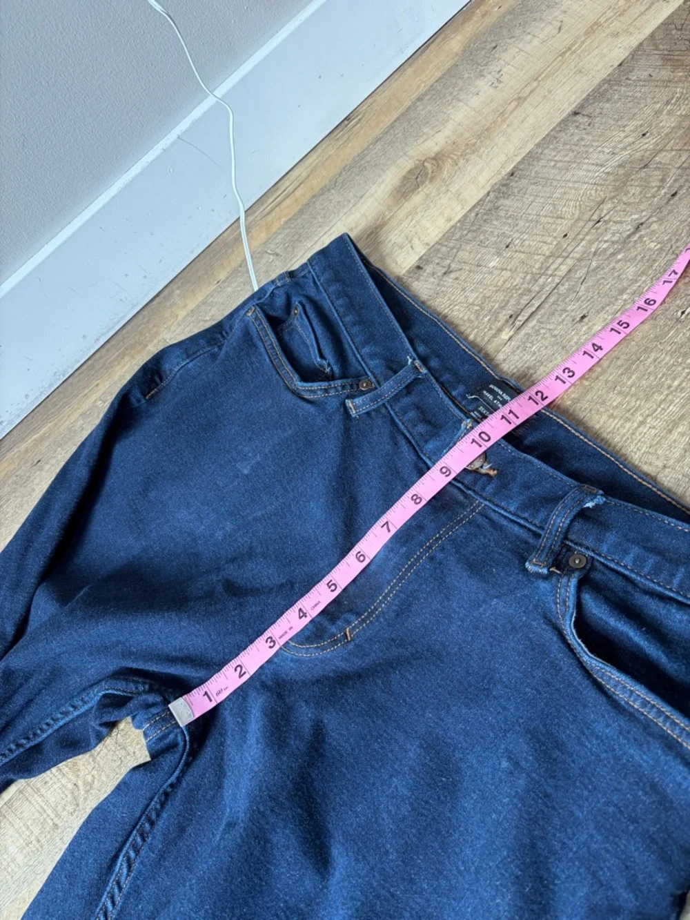 Banana Republic Travel Athletic Fit Jeans in Indigo Rinse Wash 35x34 Stretch